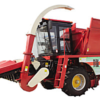 隆硕4YZQ-3型玉米收获机