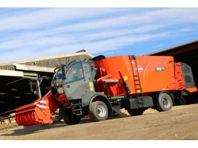 库恩SPW系列自走式搅拌机