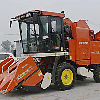 金达威4YZP-3E玉米收割机