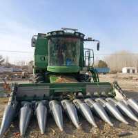 约翰迪尔C440联合收割机