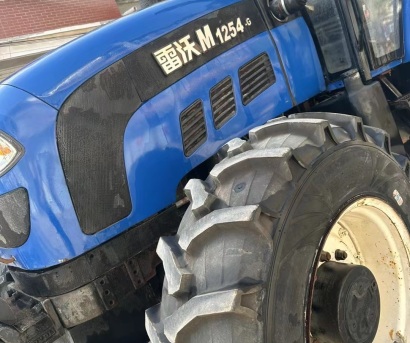 雷沃欧豹M1254-G拖拉机